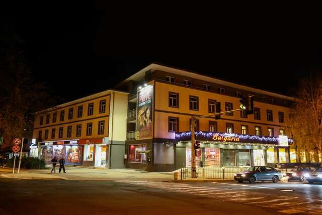 Отель Hotel Bulgaria Кырджали-3